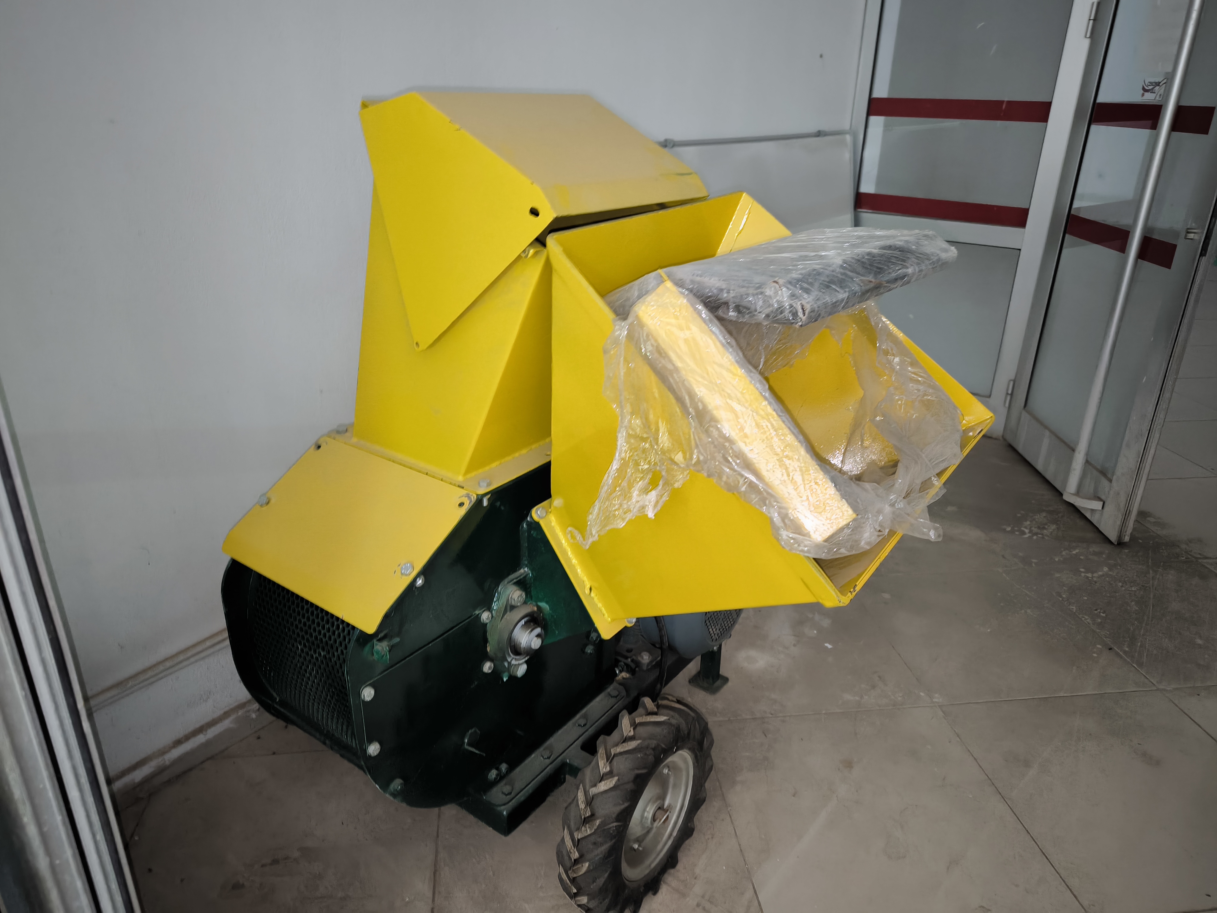 15 Kw Elektrikli Mobil 510 Serisi Talaş Makinesi
